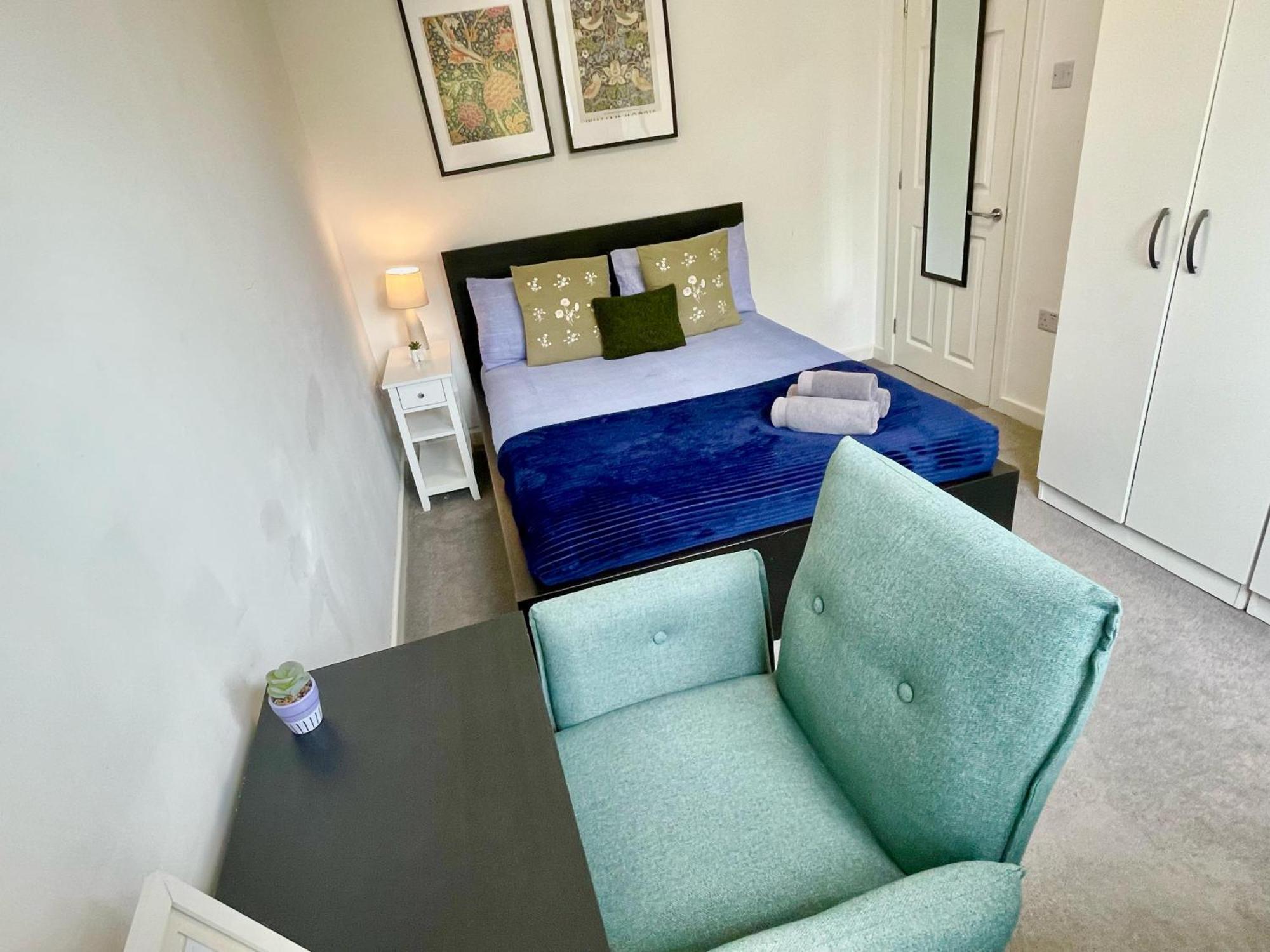 Apartment Cozy 2-bedroom Flat With Private Balcony Near Islington Station, Canonbury London