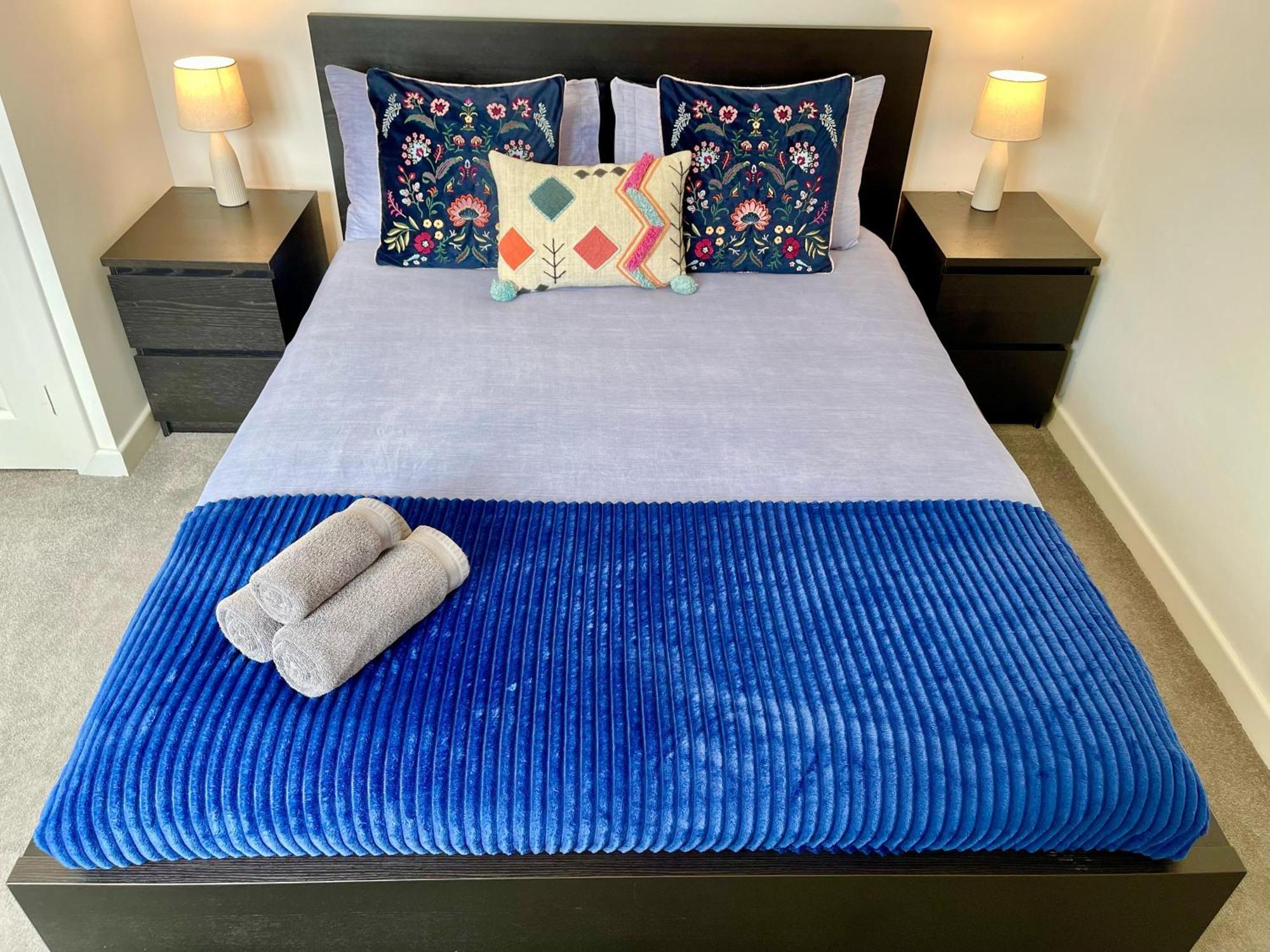 Apartment Cozy 2-bedroom Flat With Private Balcony Near Islington Station, Canonbury *