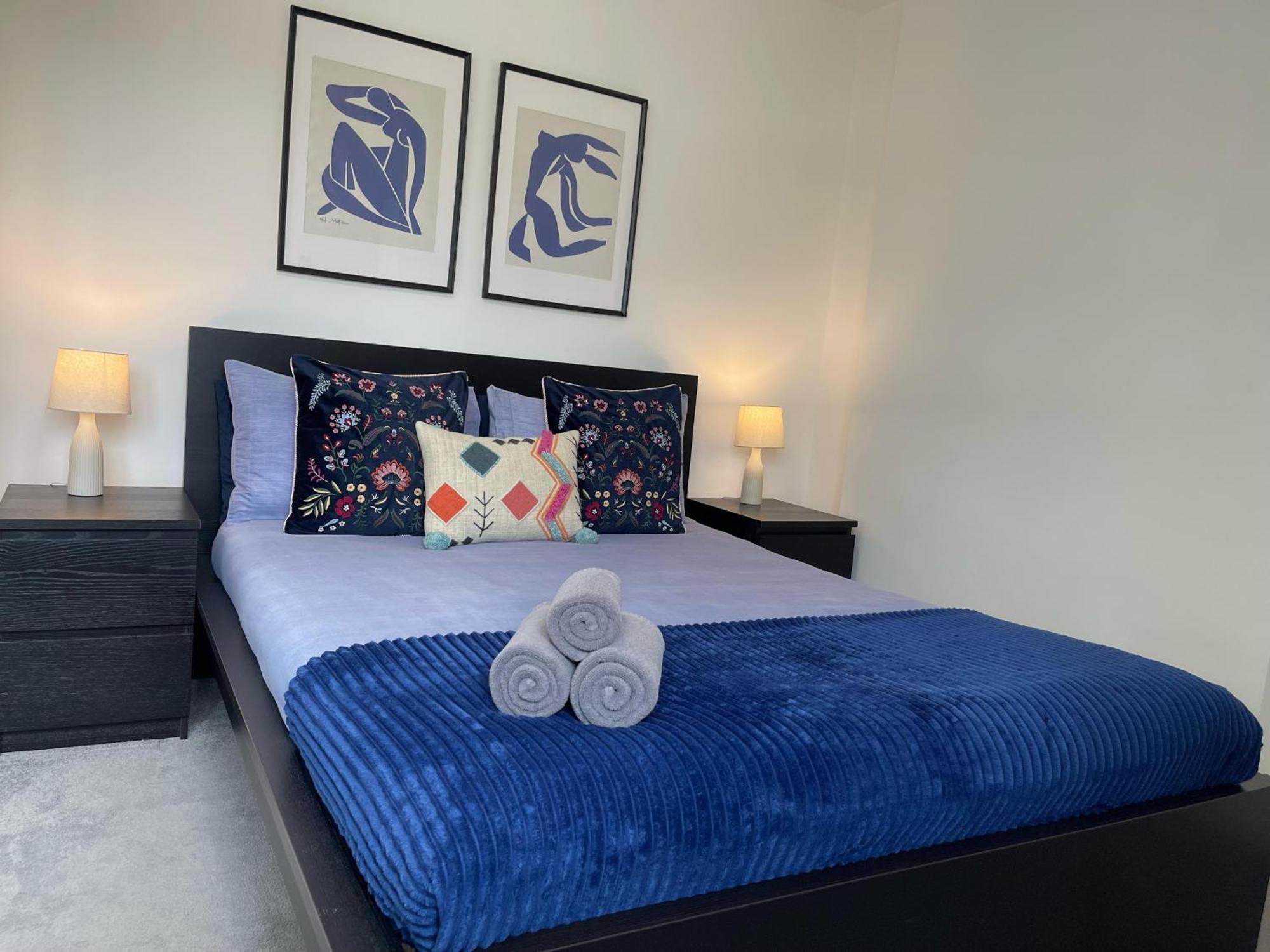 Cozy 2-bedroom Flat With Private Balcony Near Islington Station, Canonbury Apartment