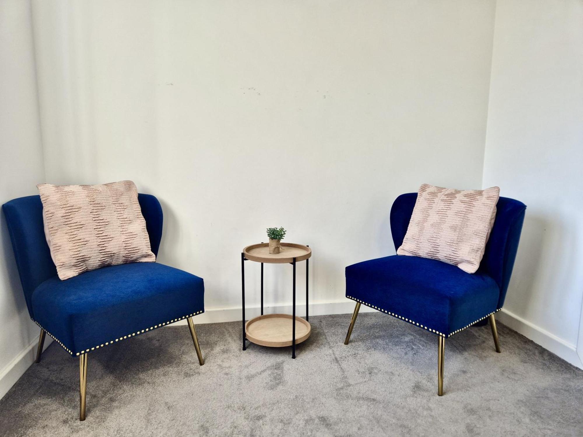 Cozy 2-bedroom Flat With Private Balcony Near Islington Station, Canonbury * London