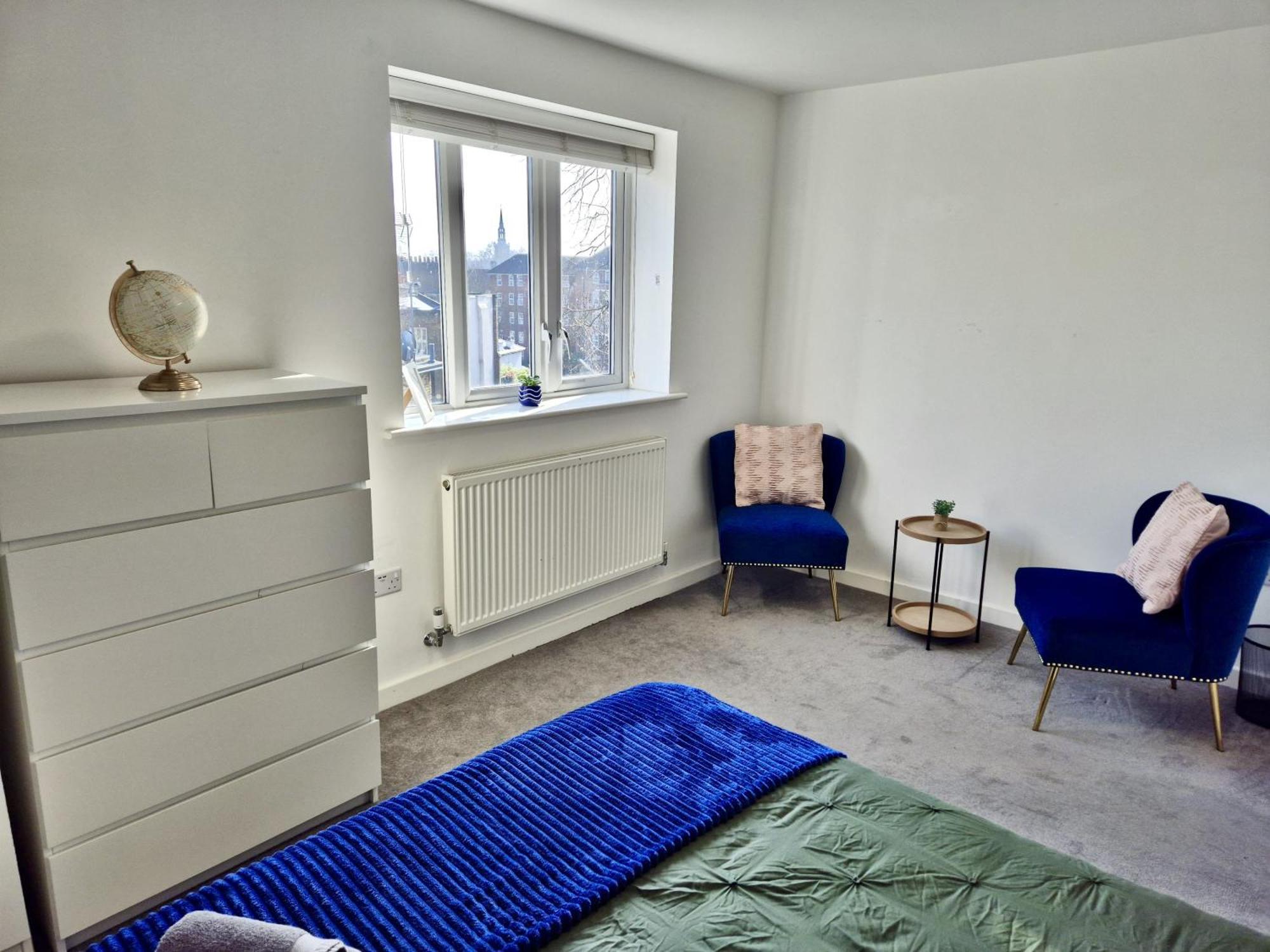 Cozy 2-bedroom Flat With Private Balcony Near Islington Station, Canonbury Apartment London